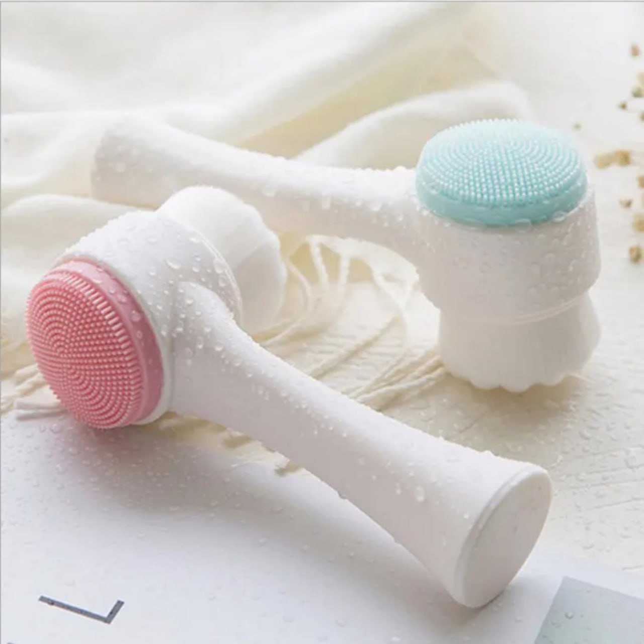 Double-Sided Face Cleansing Brush